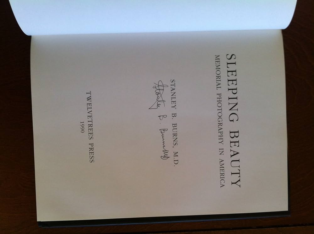 ★稀少写真集【Sleeping Beauty】アメリカの死者たちの写真 1990 稀少写真集【Sleeping Beauty】アメリカの死者たちの写真 1990